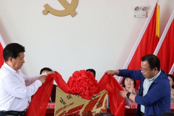 https://imagepphcloud.thepaper.cn/pph/image/68/217/364.jpg