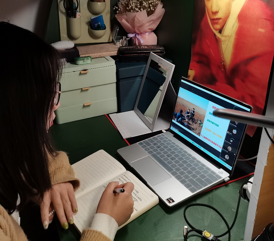 学生们线上参与湿地讲堂
